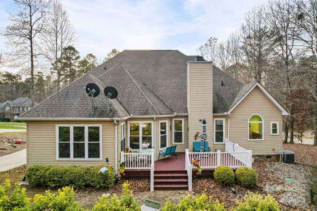 169 Winding Creek Drive, Troutman, NC 28166