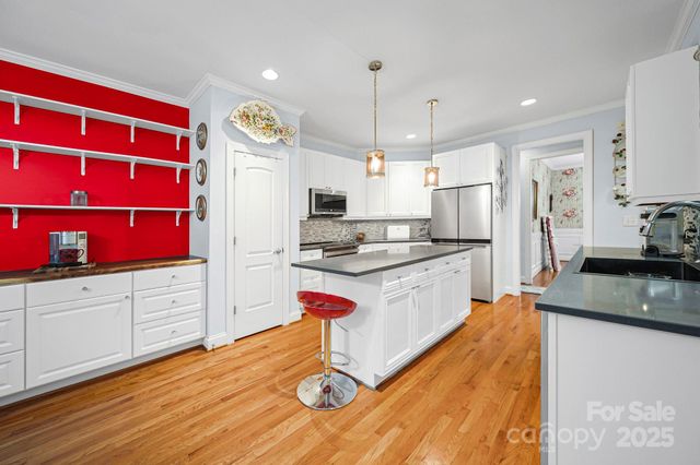 169 Winding Creek Drive, Troutman, NC 28166