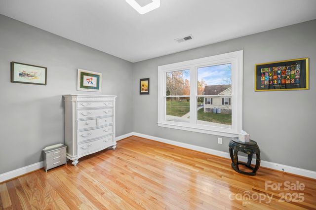 169 Winding Creek Drive, Troutman, NC 28166