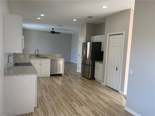 2149 Cape Heather CIR, Cape Coral, FL 33991