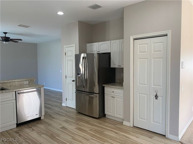 2149 Cape Heather CIR, Cape Coral, FL 33991