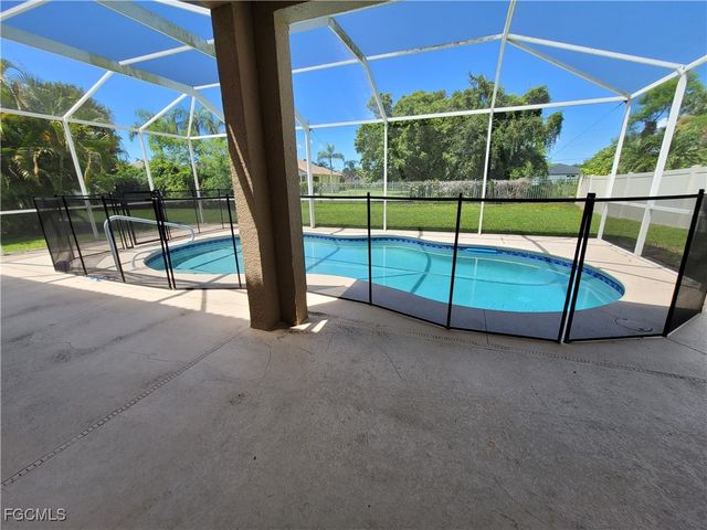 2149 Cape Heather CIR, Cape Coral, FL 33991