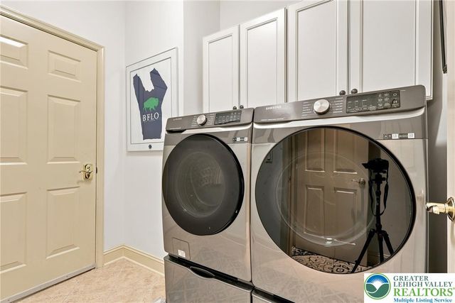 2445 Napa Drive, Easton, PA 18040