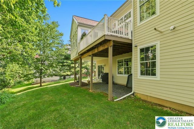 2445 Napa Drive, Easton, PA 18040