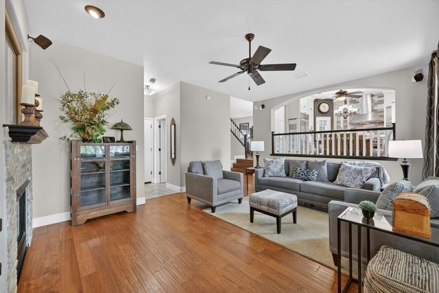 1203 Halidon Way, Folsom, CA 95630