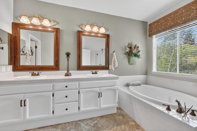 1203 Halidon Way, Folsom, CA 95630