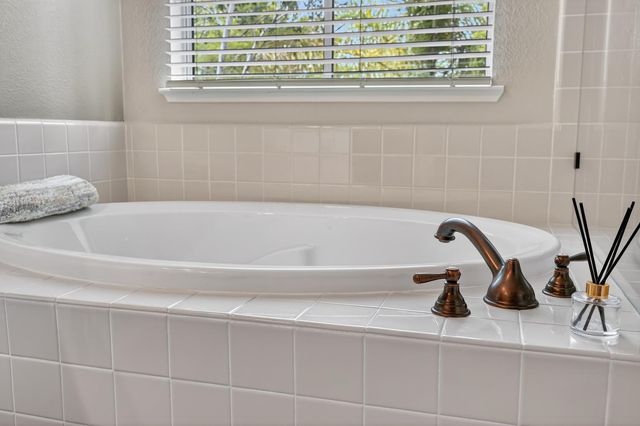 1203 Halidon Way, Folsom, CA 95630