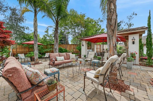 1203 Halidon Way, Folsom, CA 95630