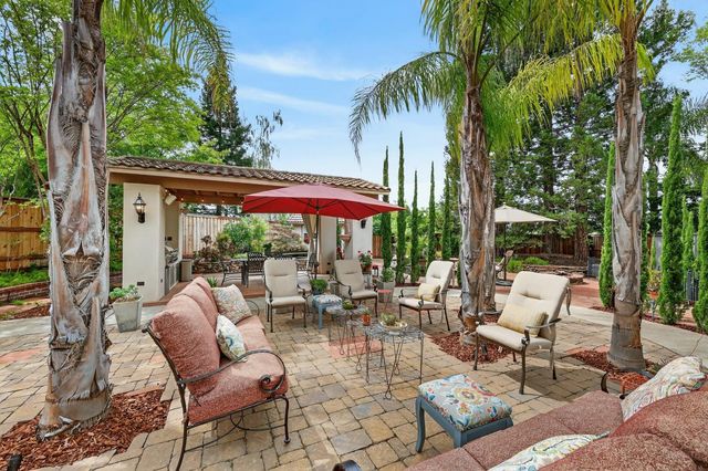 1203 Halidon Way, Folsom, CA 95630