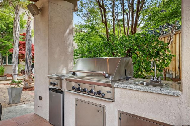 1203 Halidon Way, Folsom, CA 95630