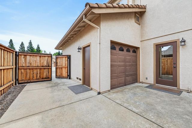 1203 Halidon Way, Folsom, CA 95630