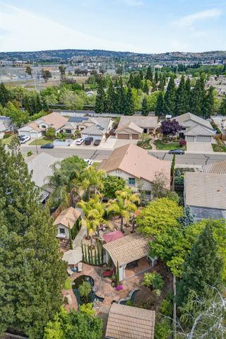 1203 Halidon Way, Folsom, CA 95630