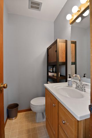 1710 Peachtree Drive, Valparaiso, IN 46383