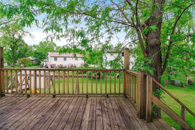 1710 Peachtree Drive, Valparaiso, IN 46383