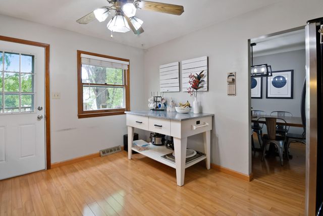 1710 Peachtree Drive, Valparaiso, IN 46383