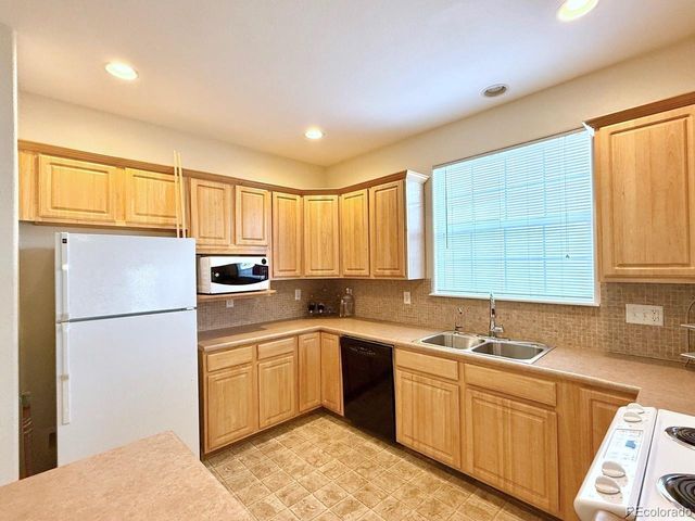 1688 Aquamarine Dr, Brighton, CO 80603