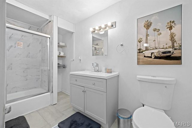 226 N 8th Street, Belleville, IL 62220