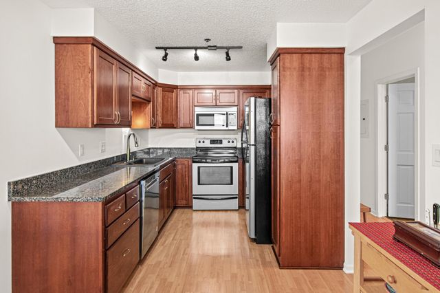 168 6th Street E 3205, Saint Paul, MN 55101