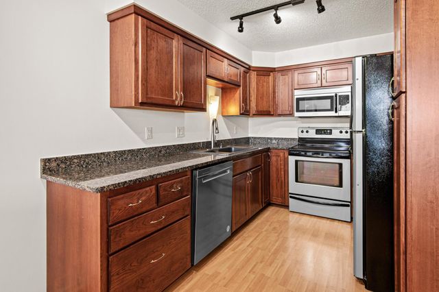 168 6th Street E 3205, Saint Paul, MN 55101