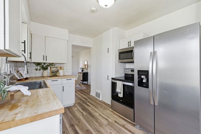 6116 N LINCOLN St, Spokane, WA 99205