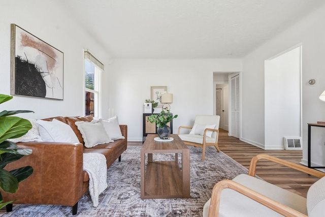 6116 N LINCOLN St, Spokane, WA 99205