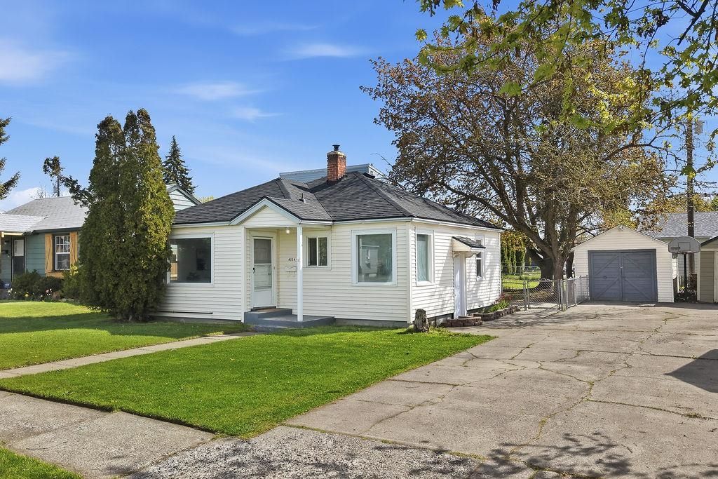 6116 N LINCOLN St, Spokane, WA 99205
