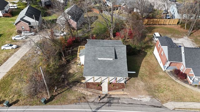 440 Center Ave, Dickson, TN 37055