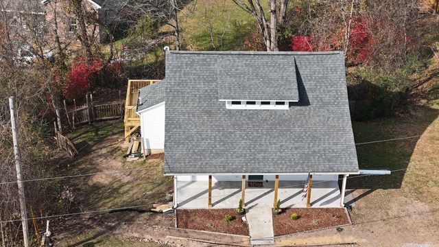 440 Center Ave, Dickson, TN 37055