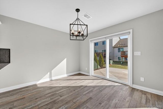 31005 Gregory Street, Grand Blanc, MI 48439