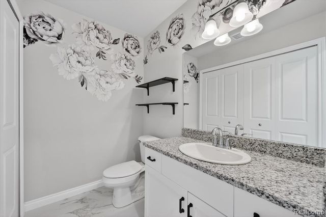 31005 Gregory Street, Grand Blanc, MI 48439