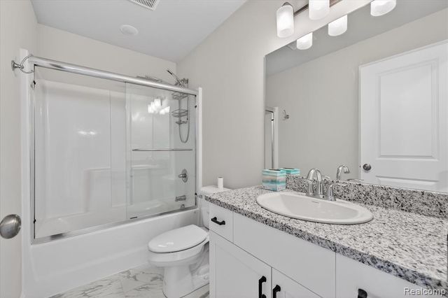 31005 Gregory Street, Grand Blanc, MI 48439