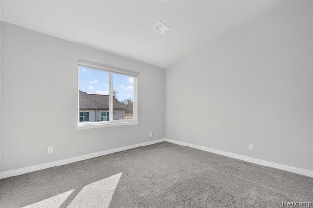 31005 Gregory Street, Grand Blanc, MI 48439