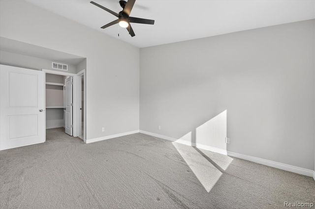 31005 Gregory Street, Grand Blanc, MI 48439