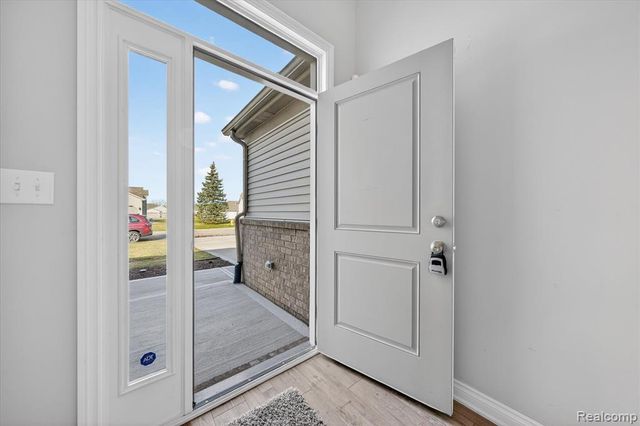 31005 Gregory Street, Grand Blanc, MI 48439