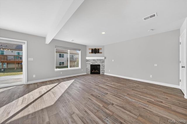 31005 Gregory Street, Grand Blanc, MI 48439