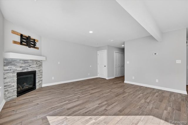 31005 Gregory Street, Grand Blanc, MI 48439