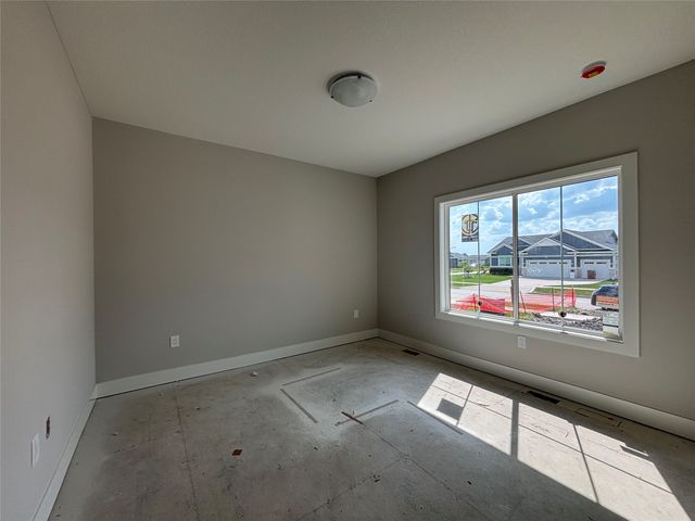 4709 178th Street, Urbandale, IA 50323