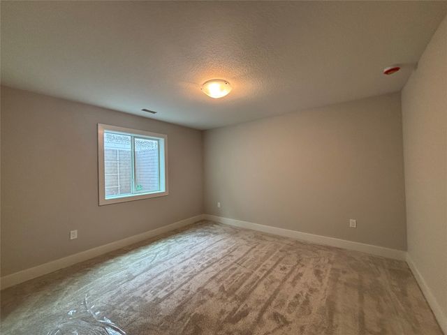 4709 178th Street, Urbandale, IA 50323