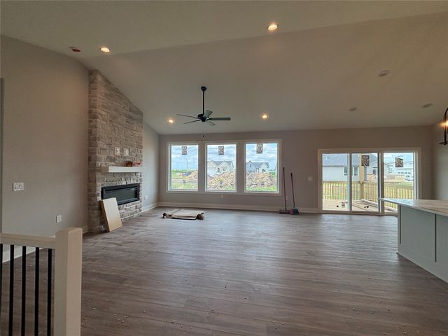 4709 178th Street, Urbandale, IA 50323