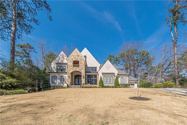 1104 Roxboro NE Drive, Atlanta, GA 30324