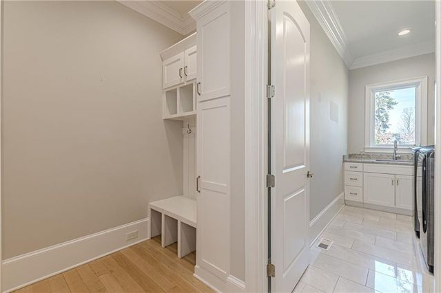 1104 Roxboro NE Drive, Atlanta, GA 30324