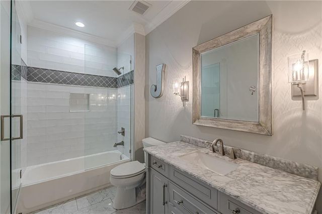 1104 Roxboro NE Drive, Atlanta, GA 30324