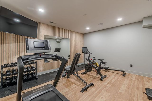 1104 Roxboro NE Drive, Atlanta, GA 30324