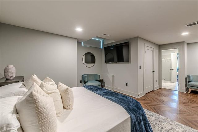 1104 Roxboro NE Drive, Atlanta, GA 30324