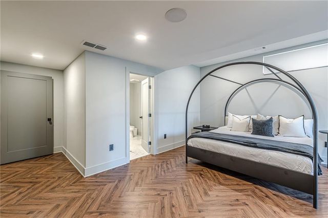 1104 Roxboro NE Drive, Atlanta, GA 30324