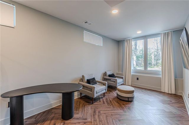 1104 Roxboro NE Drive, Atlanta, GA 30324