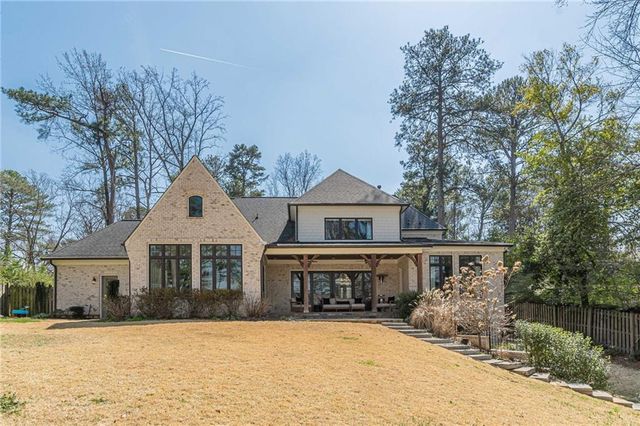 1104 Roxboro NE Drive, Atlanta, GA 30324