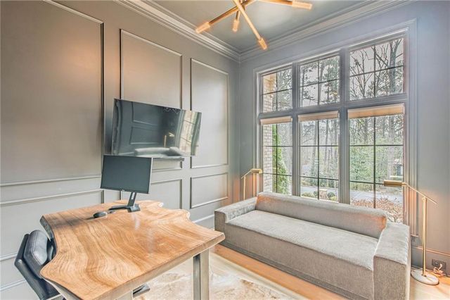 1104 Roxboro NE Drive, Atlanta, GA 30324