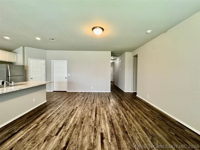 14116 N 74th East Avenue, Collinsville, OK 74021