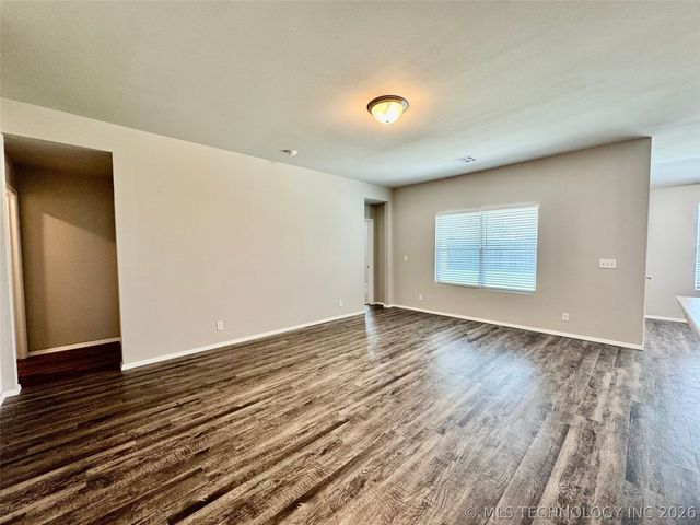 14116 N 74th East Avenue, Collinsville, OK 74021